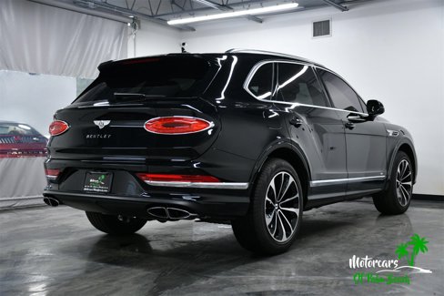 Used 2022 Bentley Bentayga image 9