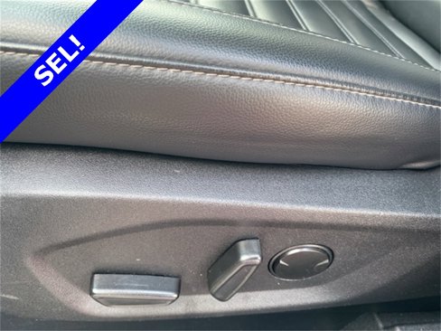Used 2024 Ford Edge SEL image 8