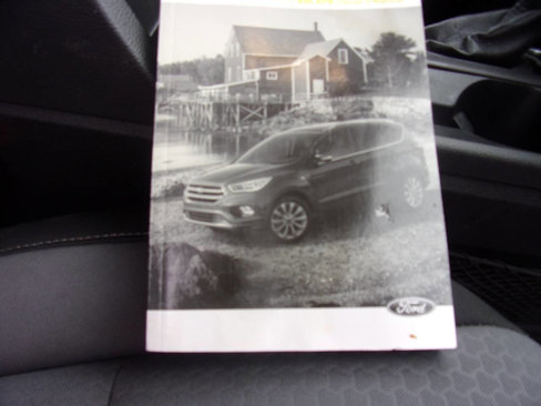 Used 2018 Ford Escape SE w/ SE Sync 3 Package image 4