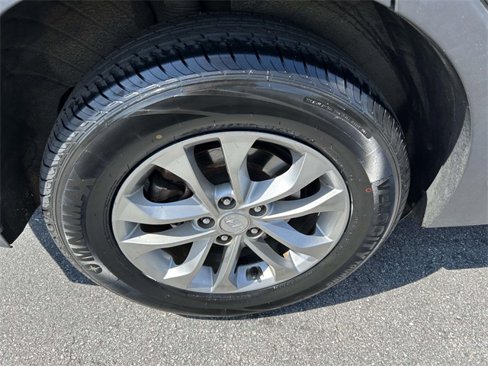 Used 2019 Hyundai Santa Fe SEL image 7