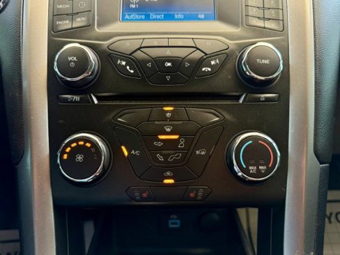Used 2018 Ford Fusion SE image 14