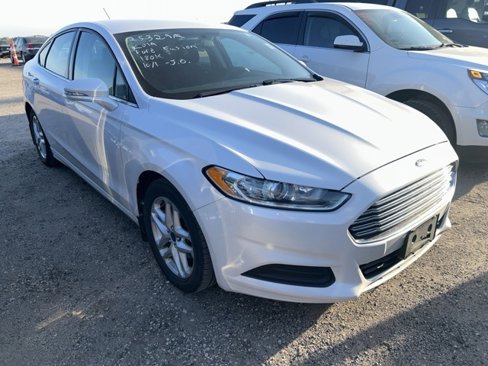 Used 2014 Ford Fusion SE image 3