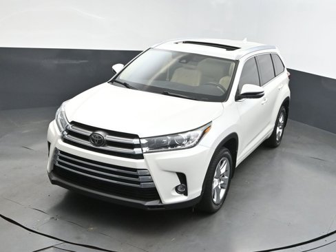 Used 2019 Toyota Highlander Limited image 34