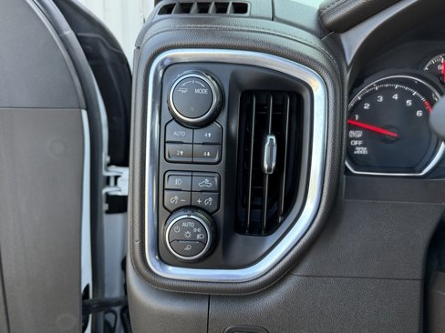 Used 2020 Chevrolet Silverado 1500 LTZ image 20