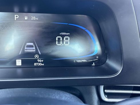 Certified 2025 Hyundai Elantra SE image 19