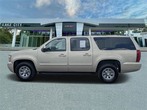Used 2014 Chevrolet Suburban LT image 6