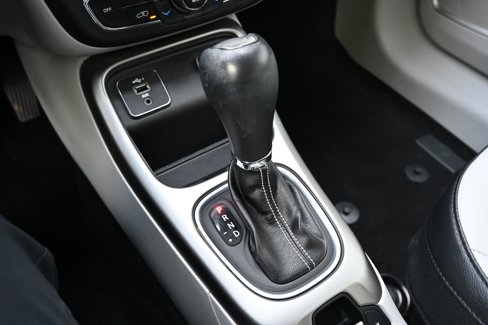 Used 2019 Jeep Compass Latitude w/ Popular Equipment Group image 25