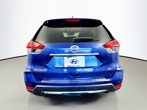 Used 2020 Nissan Rogue SL w/ Premium Package image 6