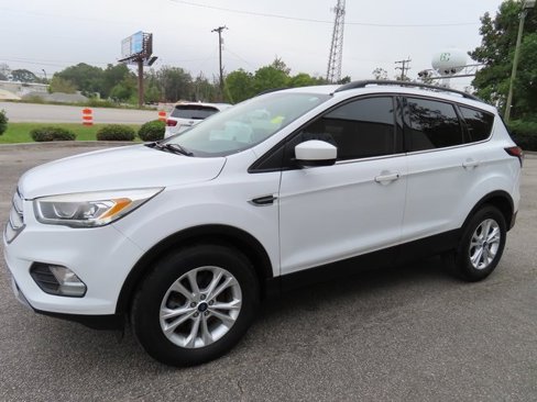 Used 2018 Ford Escape SEL image 4