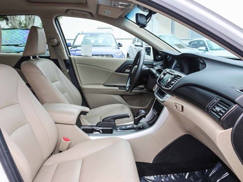Used 2015 Honda Accord EX-L image 17