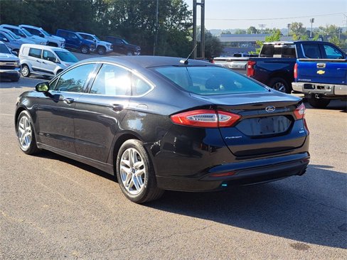 Used 2013 Ford Fusion SE image 3