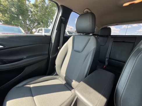 Used 2023 Buick Encore GX Select image 28