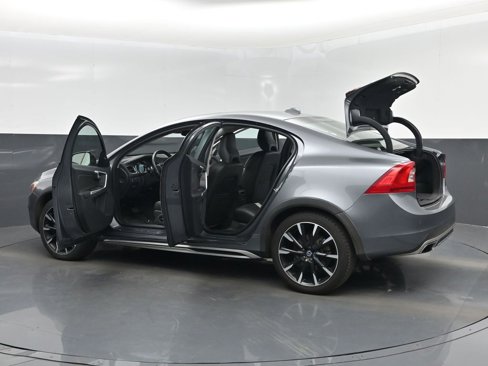 Used 2016 Volvo S60 T5 Cross Country Platinum image 62