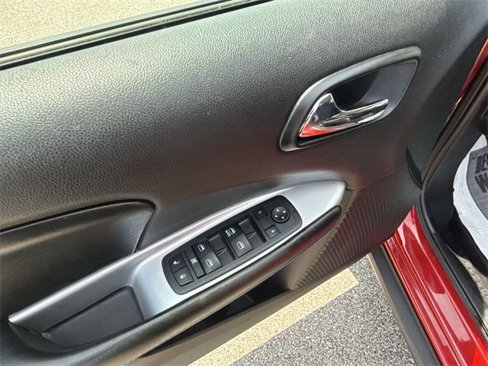 Used 2018 Dodge Journey SE image 20