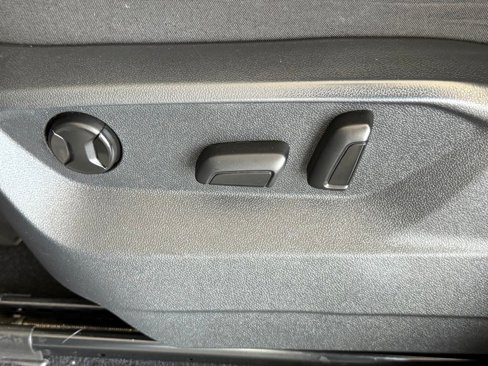 Used 2021 Volkswagen Atlas SE image 21