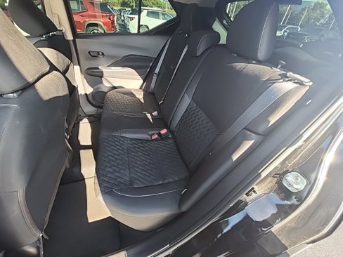 Used 2021 Nissan Kicks S image 16