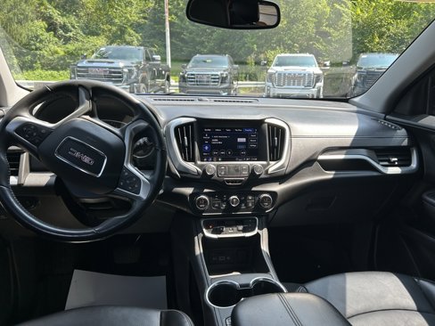Used 2022 GMC Terrain SLT w/ LPO, Floor Liner Package image 19