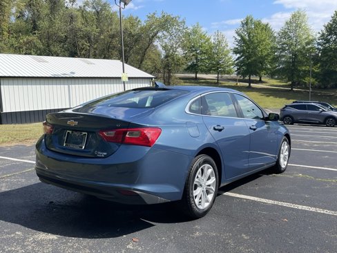 Used 2024 Chevrolet Malibu LT image 3
