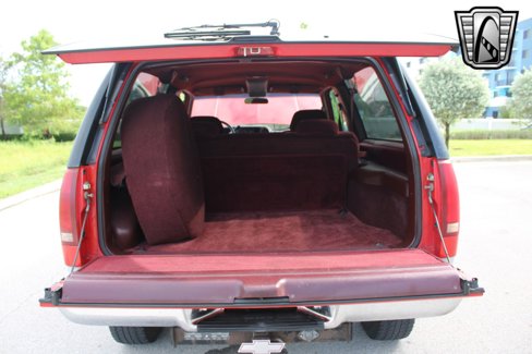 Used 1995 Chevrolet Tahoe 4WD 2-Door image 16