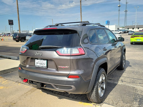 Used 2019 Jeep Cherokee Trailhawk w/ Comfort/Convenience Group image 3