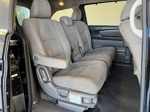 Used 2016 Honda Odyssey EX image 38
