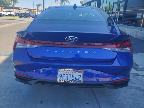 Used 2023 Hyundai Elantra SEL w/ Convenience Package image 6