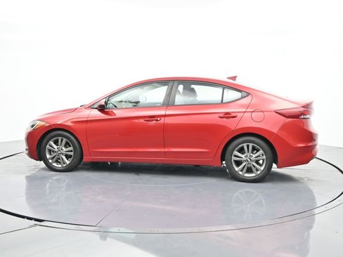 Used 2018 Hyundai Elantra SEL image 9