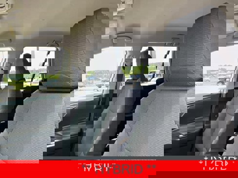 Certified 2019 Toyota RAV4 LE image 3