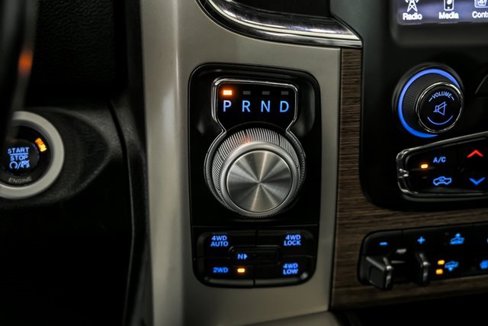 Used 2014 RAM 1500 Laramie w/ Convenience Group image 19