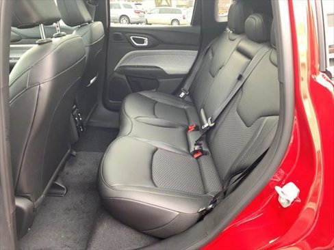 New 2025 Jeep Compass Latitude w/ Sun and Sound Group image 21