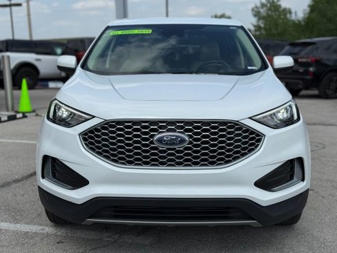 Used 2024 Ford Edge SEL image 2