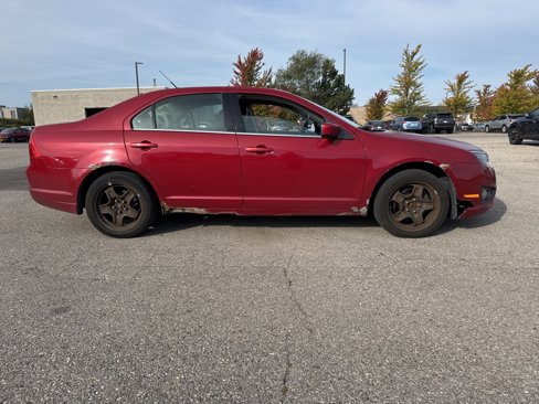 Used 2010 Ford Fusion SE image 1