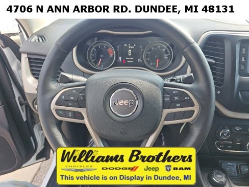 Used 2017 Jeep Cherokee Latitude w/ Cold Weather Group image 15
