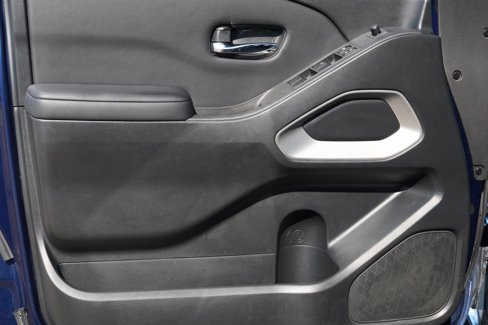 Used 2022 Nissan Frontier SV image 24