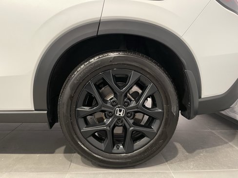 Used 2025 Honda HR-V Sport image 9