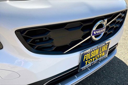 Used 2017 Volvo V60 T5 Cross Country w/ Convenience Package image 29