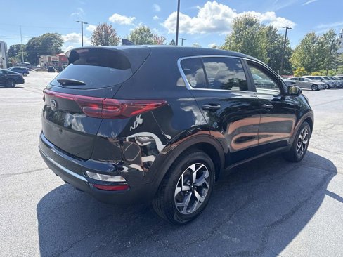 Used 2022 Kia Sportage LX image 7