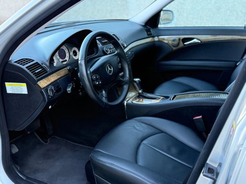 Used 2008 Mercedes-Benz E 350 Sedan image 18
