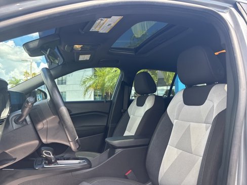 Used 2024 Chevrolet Trax RS w/ Sunroof Package image 12