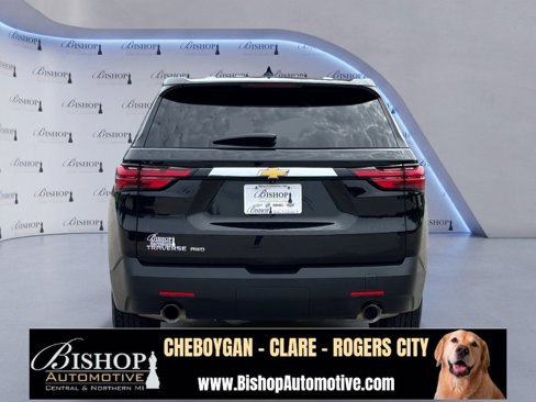 Used 2023 Chevrolet Traverse LS image 11