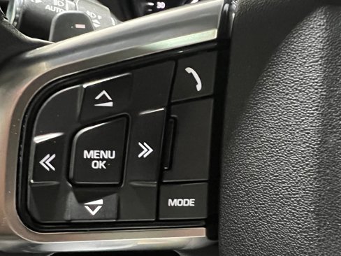 Used 2018 Land Rover Discovery Sport HSE image 27