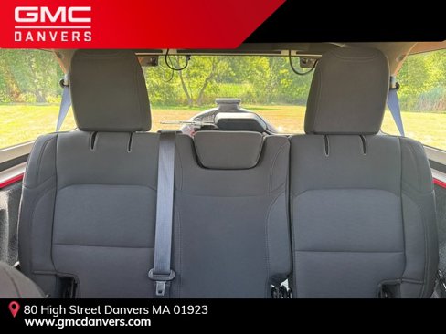 Used 2018 Jeep Wrangler Unlimited Sahara w/ Cold Weather Group image 22