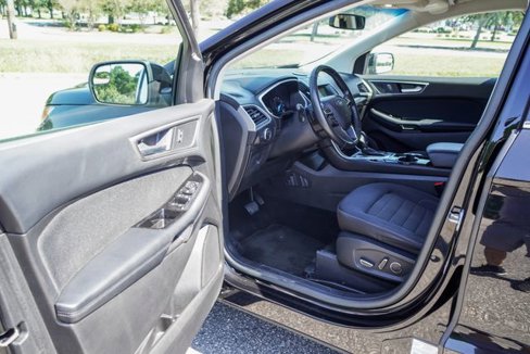 Used 2017 Ford Edge SEL image 11