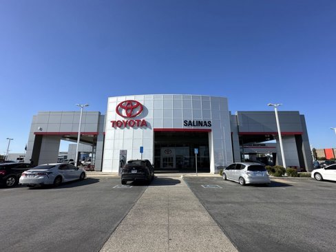 Used 2020 Toyota C-HR LE image 9