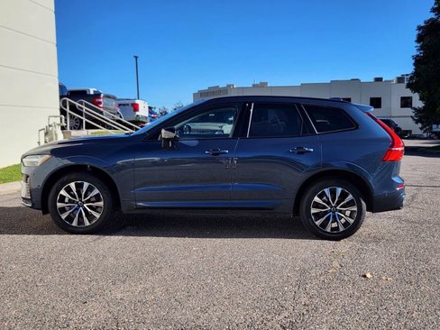 Certified 2025 Volvo XC60 B5 Plus w/ Climate Package image 4