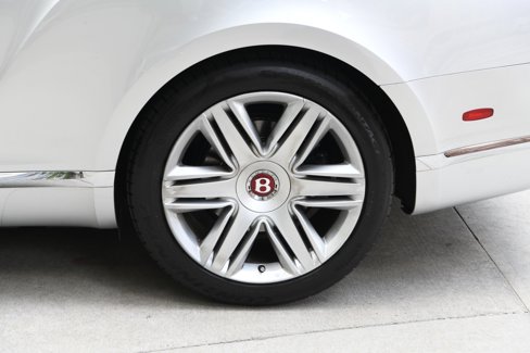 Used 2017 Bentley Continental GT image 22