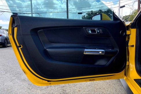 Used 2017 Ford Mustang GT w/ Interior & Wheel Package image 15