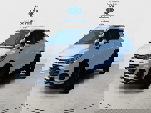 Used 2022 Chevrolet Trax LS w/ Tint and Cruise Package image 2