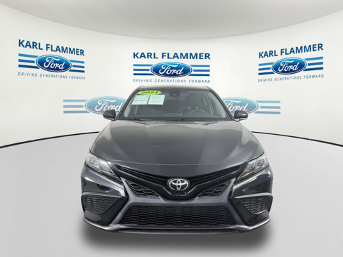 Used 2021 Toyota Camry SE image 6