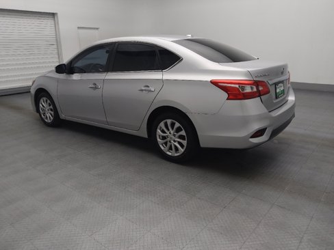 Used 2019 Nissan Sentra SV image 3
